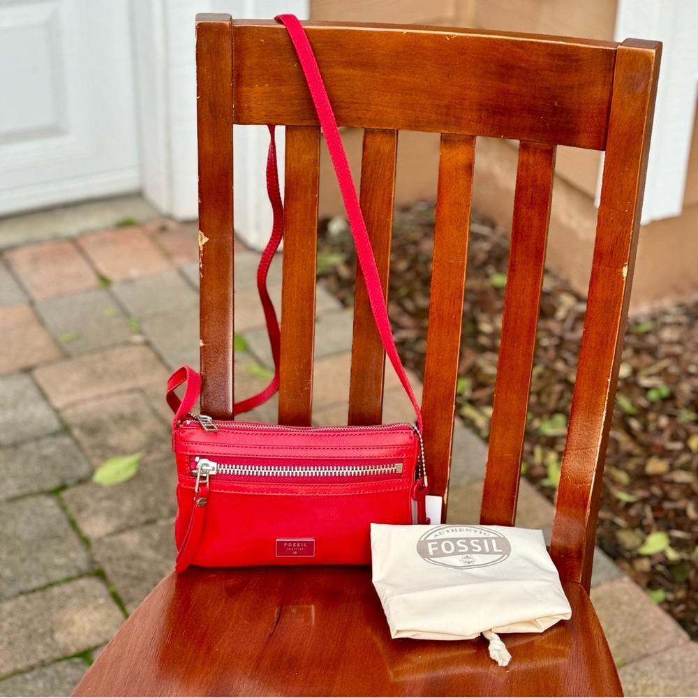Fossil Dawson Mini Crossbody - Real Red - NWT - Picture 7 of 17